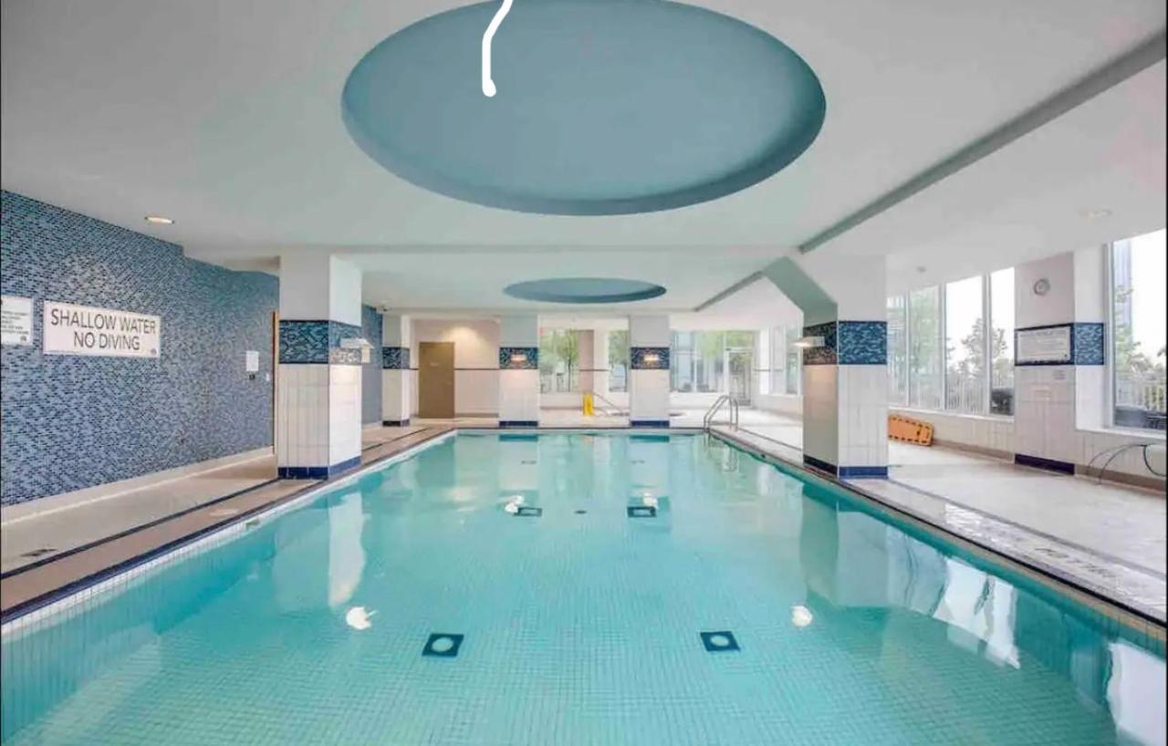 Ultra Luxurious 2.5 Bedroom 2 Full Bathroom 1 Parking Condo Near Sq1 Striking Views Mississauga Kültér fotó